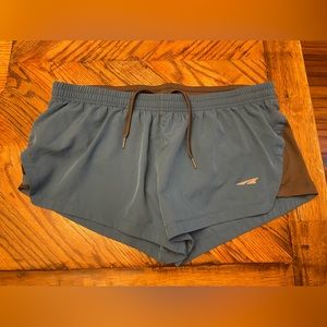 Altra running shorts, blue and black-size L
